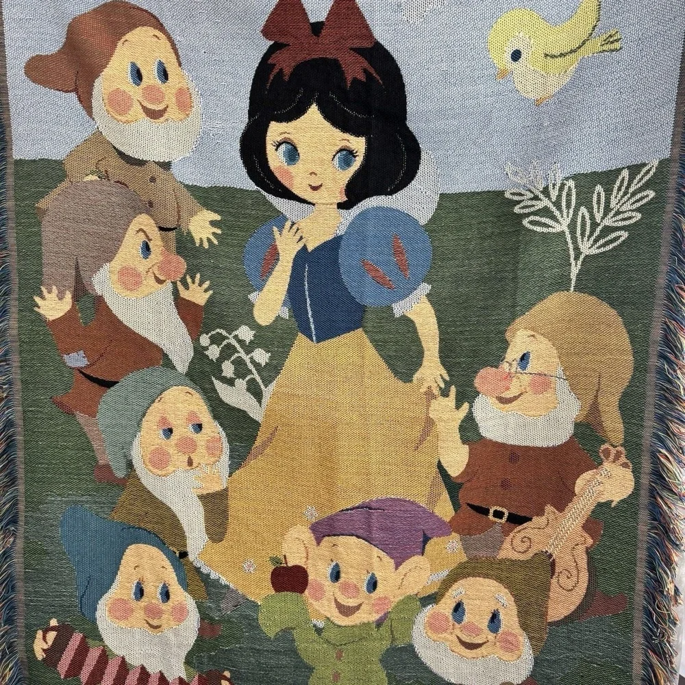 Disney Snow White Seven Dwarfs Tapestry Blanket Multicolor Woven Fringed‎ Throw